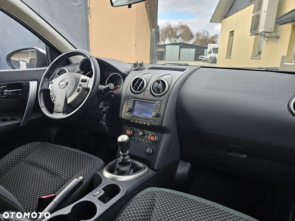 Nissan Qashqai+2 2.0 visia - 19