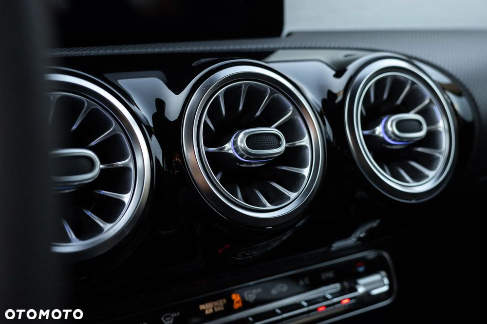 Mercedes-Benz Klasa A 45 S AMG 4-Matic 8G-DCT - 18