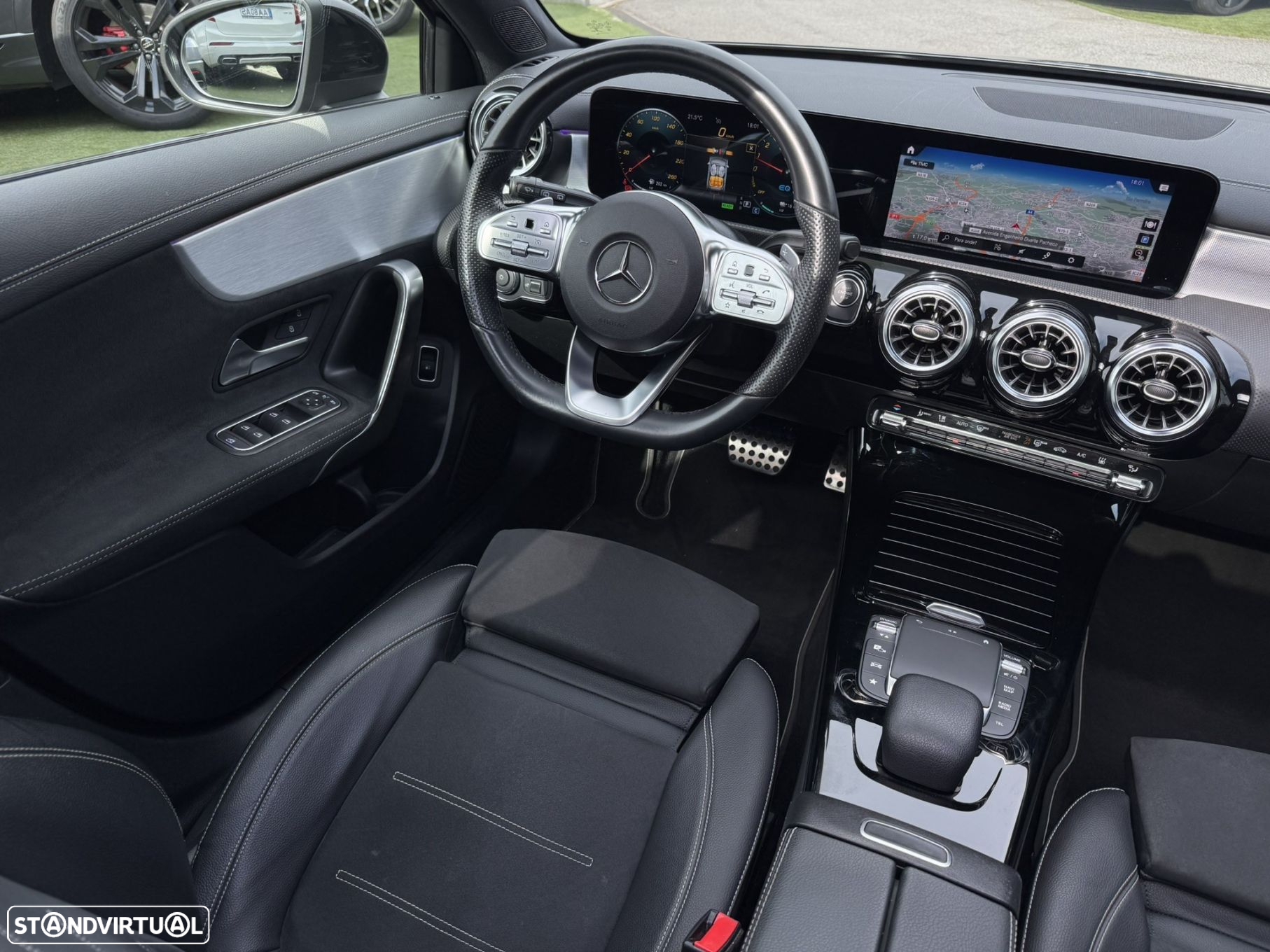 Mercedes-Benz A 250 e AMG Line - 21