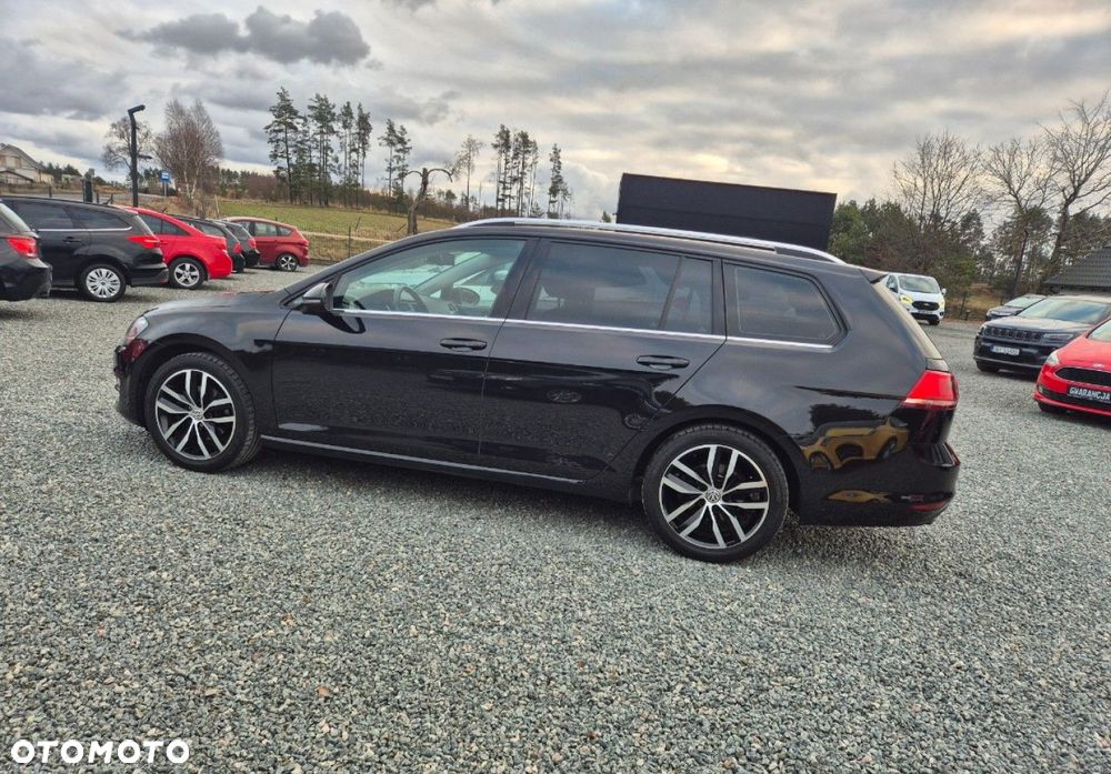 Volkswagen Golf - 34