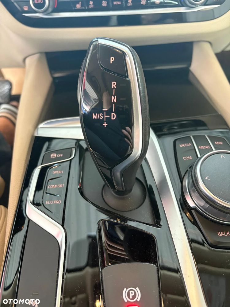 BMW Seria 5 - 16