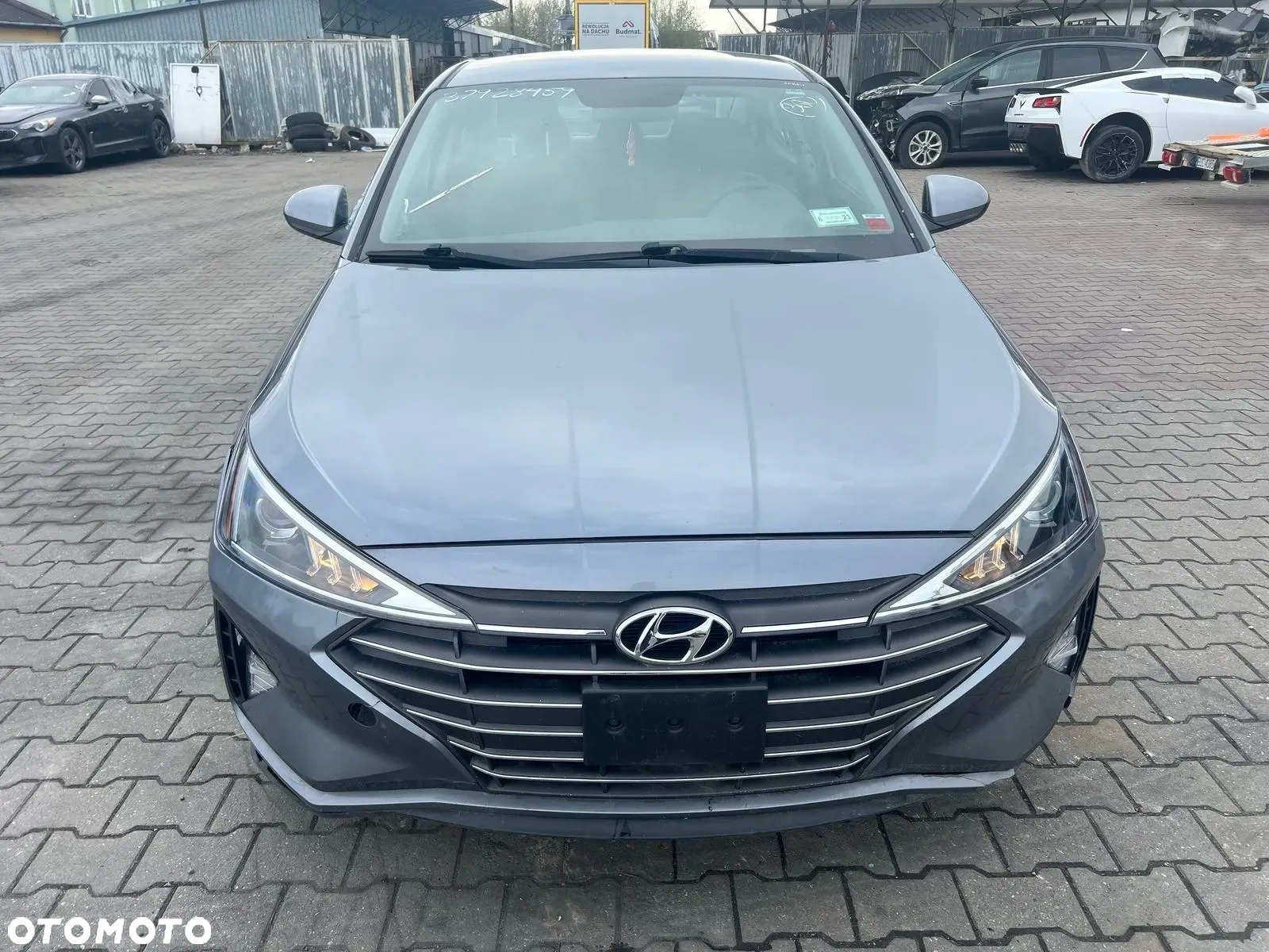 Hyundai Elantra - 7