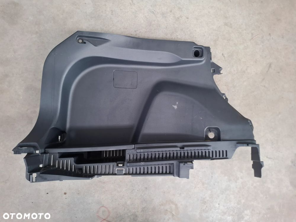 TOYOTA RAV4 V BOCZEK BAGAZNIKA LEWY - 1