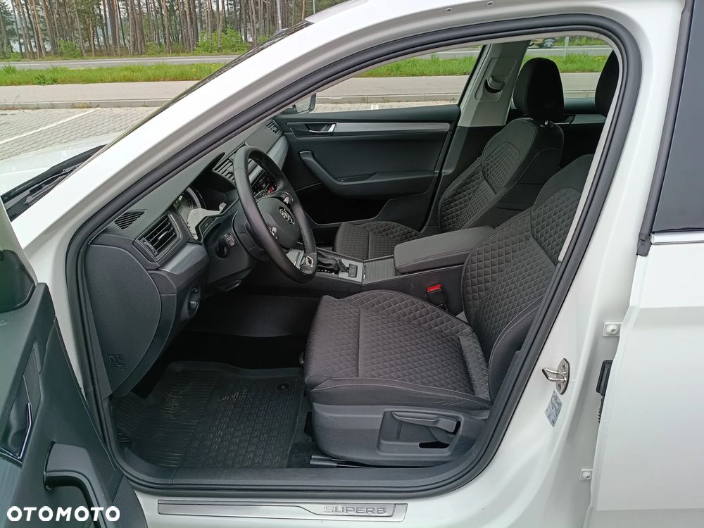 Skoda Superb 2.0 TSI Ambition DSG - 6