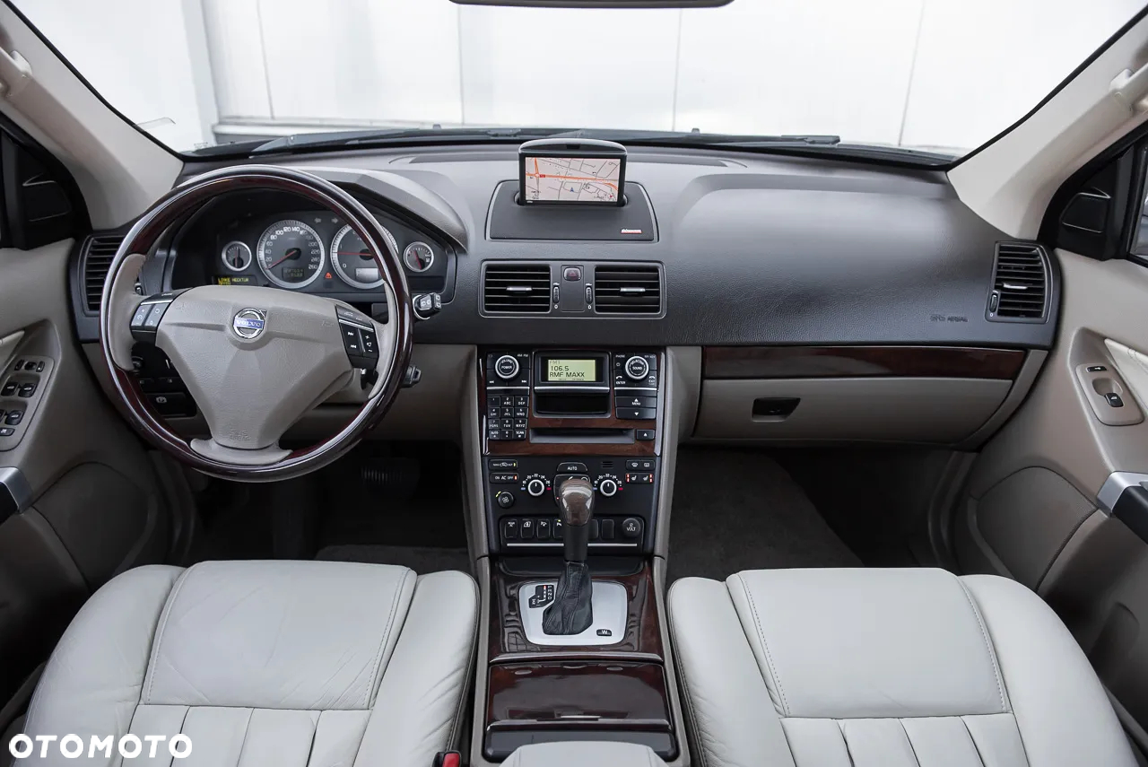 Volvo XC 90 - 26