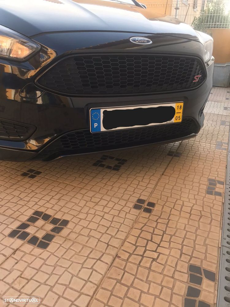 Ford Focus SW 1.5 TDCi ST-Line - 4