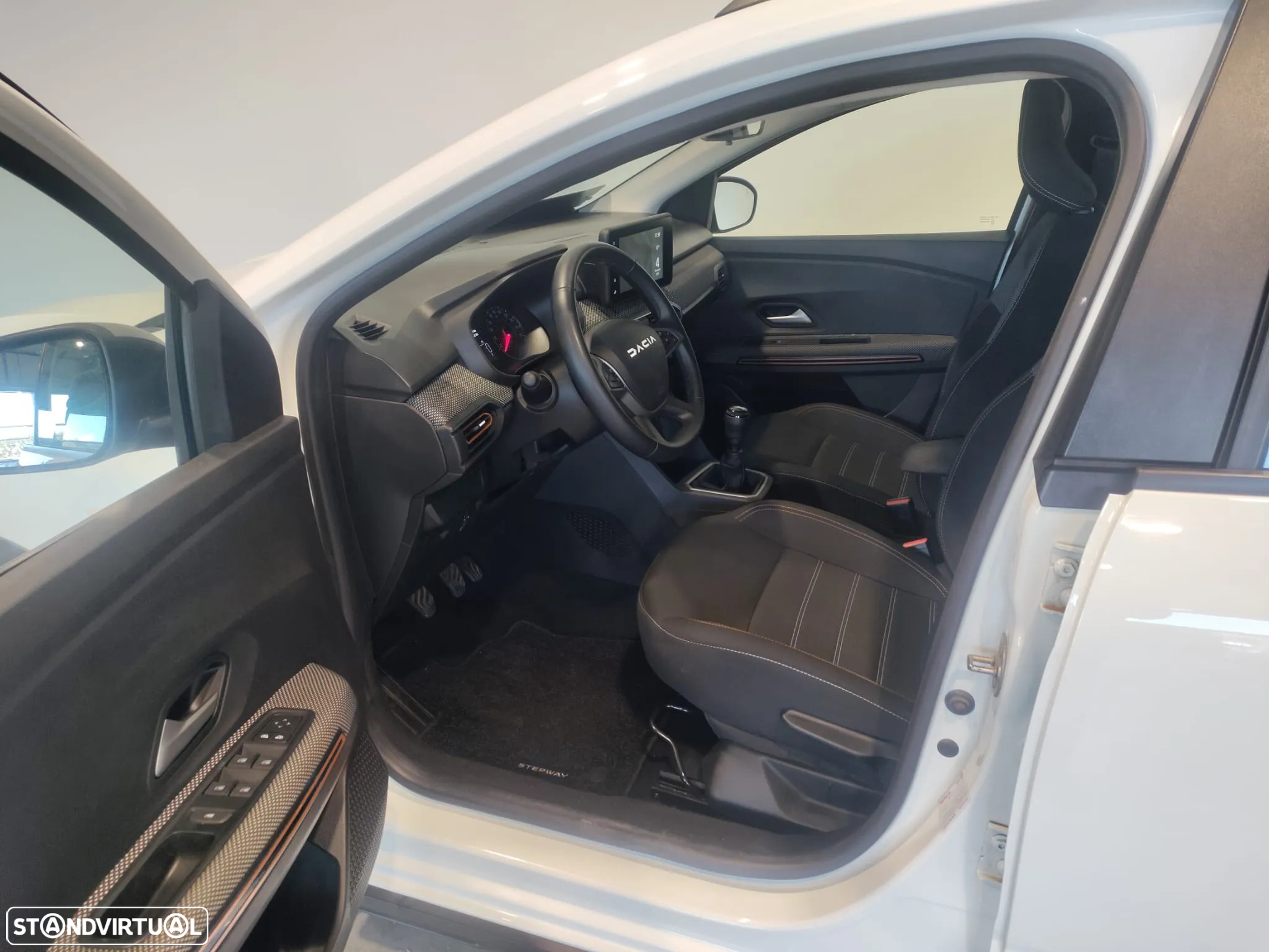 Dacia Sandero 1.0 TCe Stepway Expression - 10