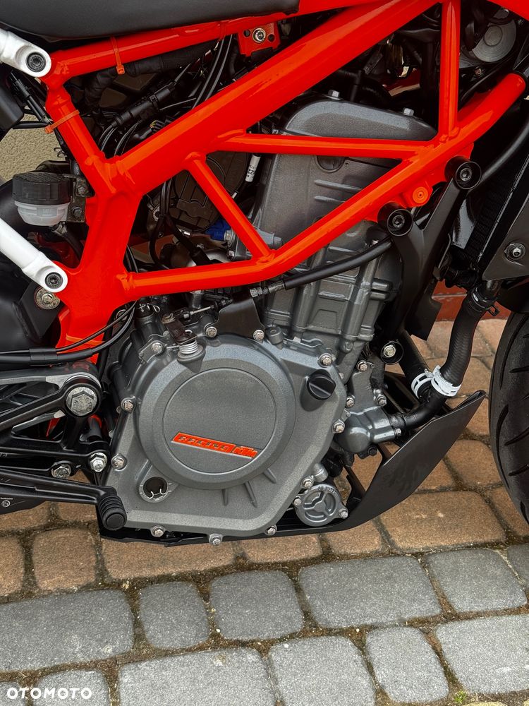 KTM Duke 390 - 18