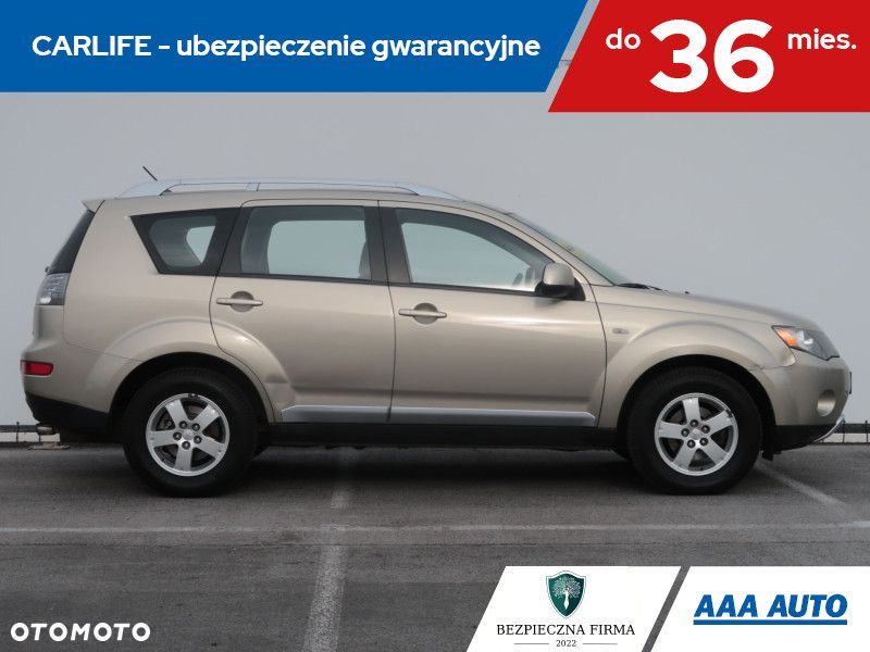 Mitsubishi Outlander - 7