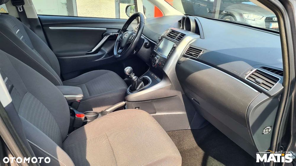 Toyota Verso - 26