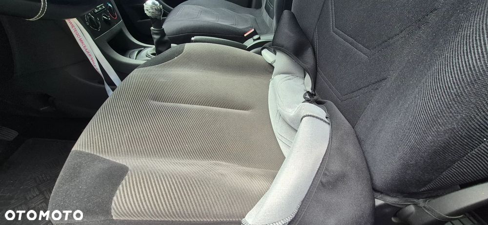 Citroën C4 1.4 16V Magic - 16