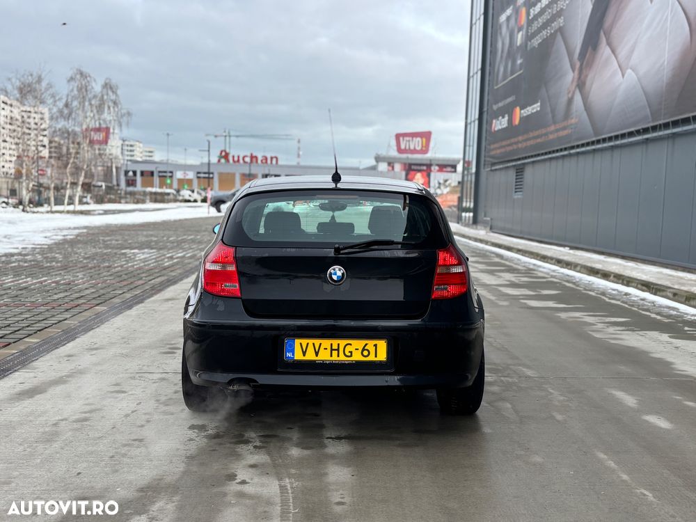 BMW Seria 1 116i - 4