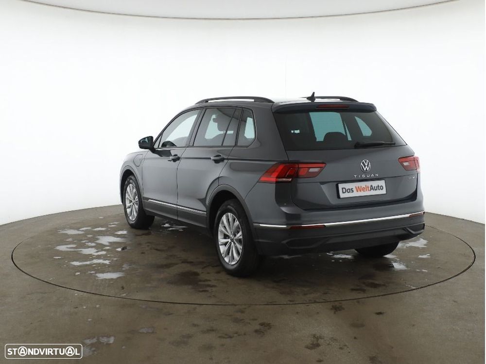 VW Tiguan - 12