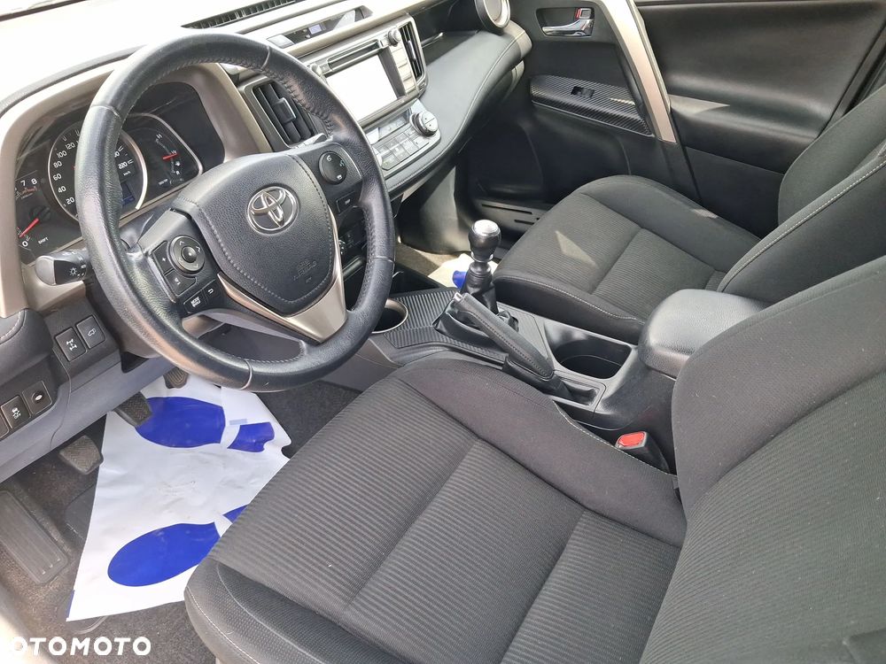 Toyota RAV4 2.0 Premium - 10