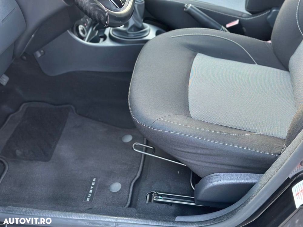 Dacia Duster dCi 110 FAP 4x4 Blackshadow - 28