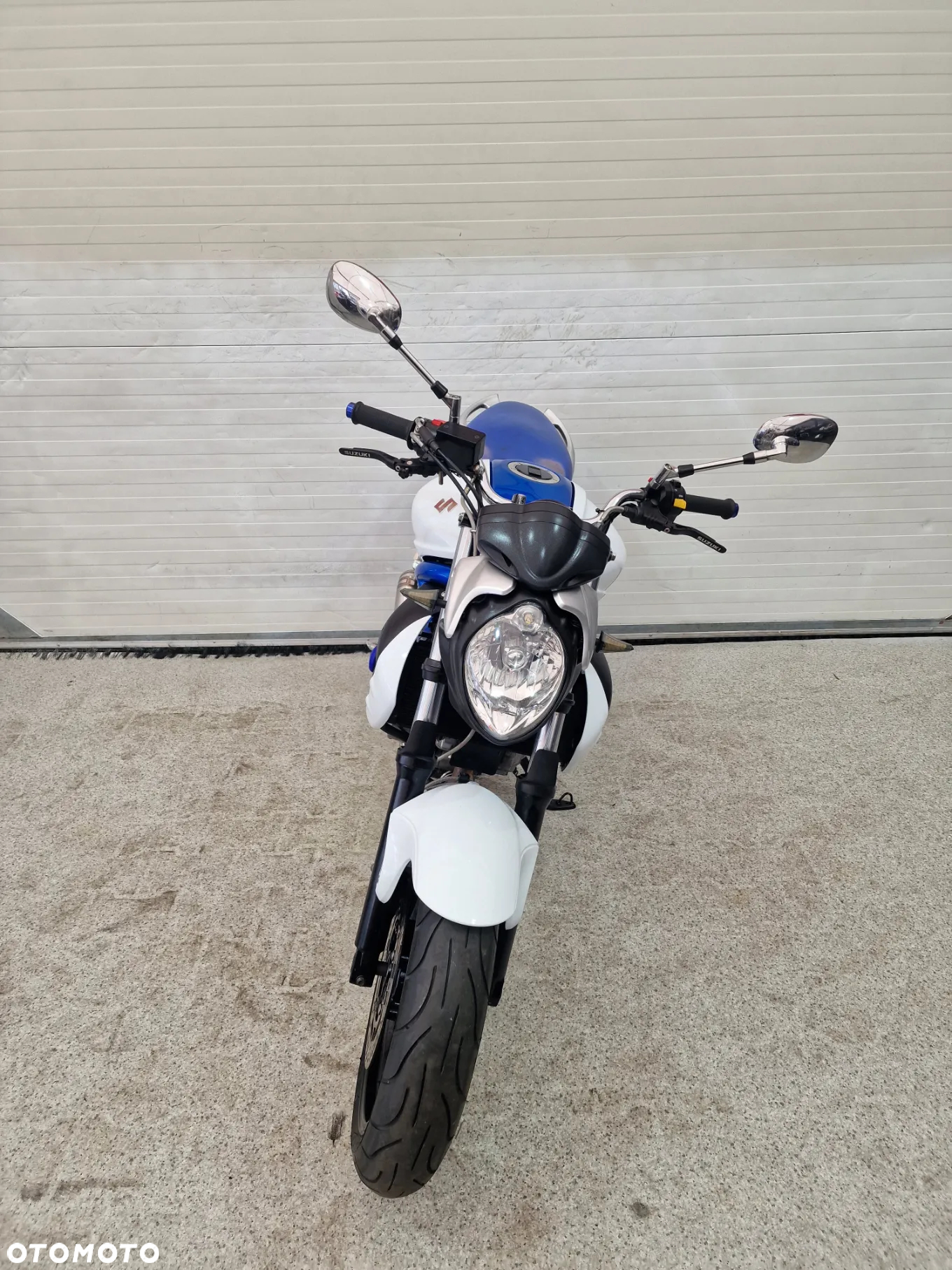 Suzuki Gladius - 7
