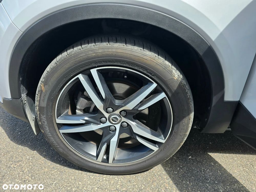 Volvo XC 40 - 24