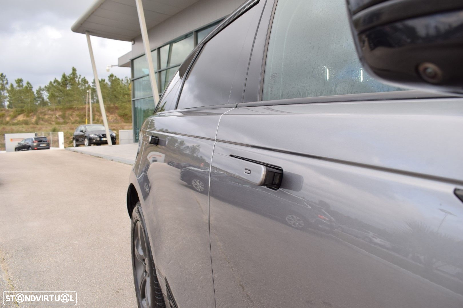 Land Rover Range Rover Velar 2.0 D200 AWD R-Dynamic - 10