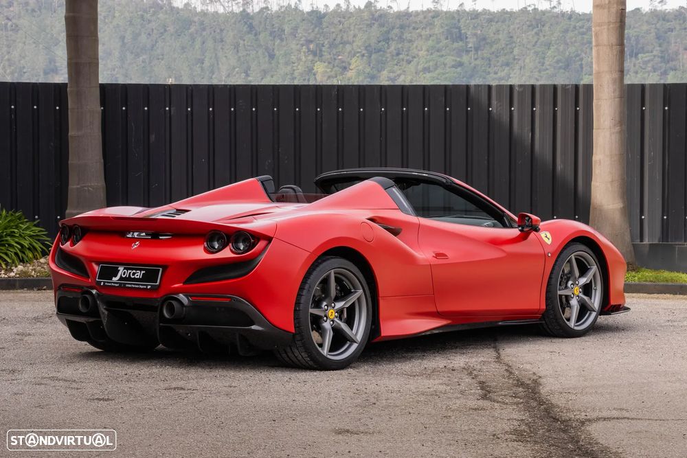 Ferrari F8 Tributo Standard - 12
