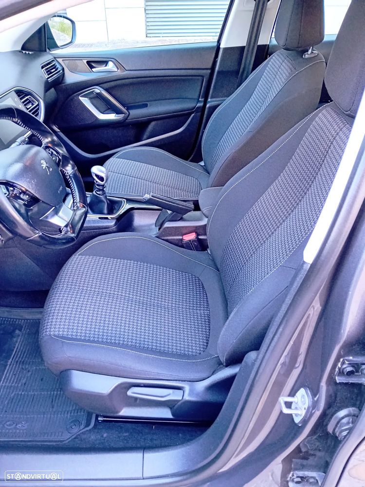 Peugeot 308 SW e-HDi 115 Stop & Start Nível 2 Business-Line - 10