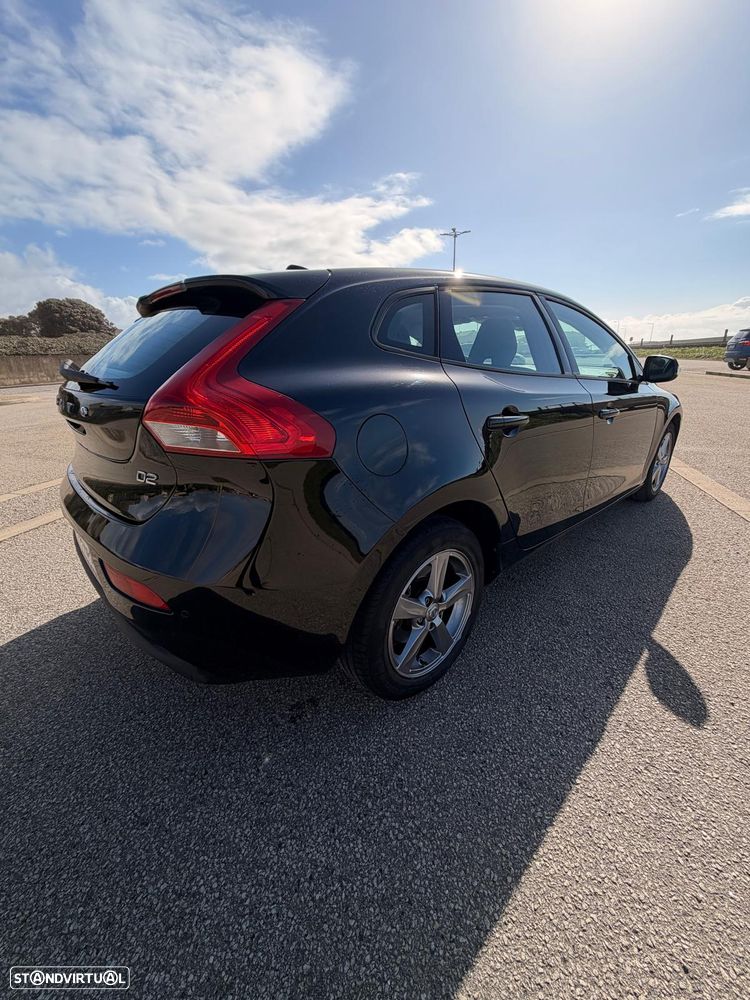 Volvo V40 2.0 D2 Kinetic - 5