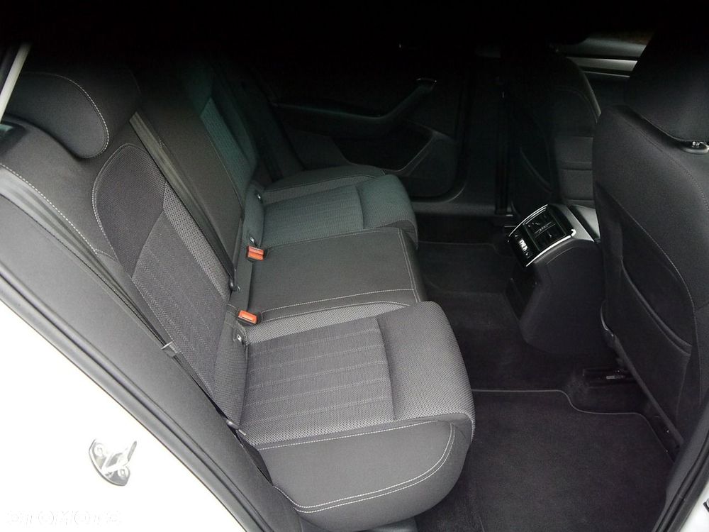 Skoda Superb - 36
