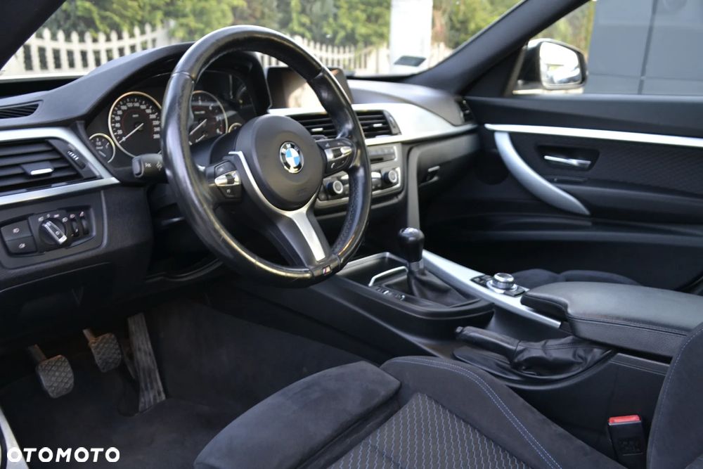 BMW 3GT 320d GT M Sport - 22