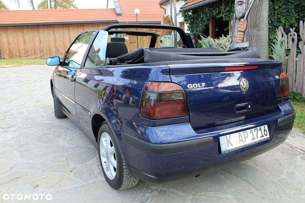 Volkswagen Golf 1.6 - 25