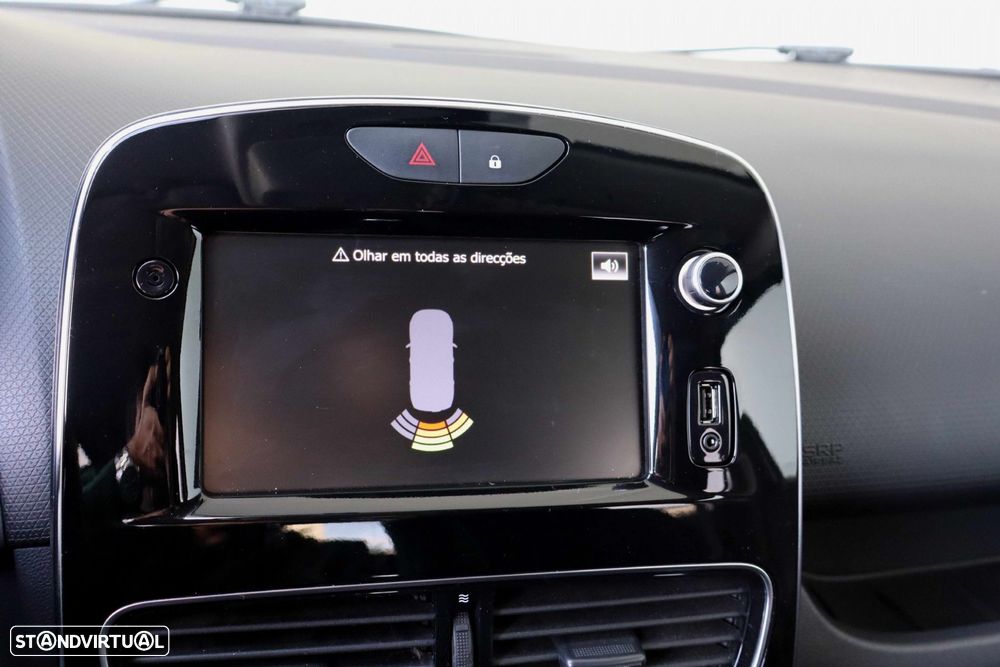 Renault Clio Sport Tourer 0.9 TCe Limited - 28