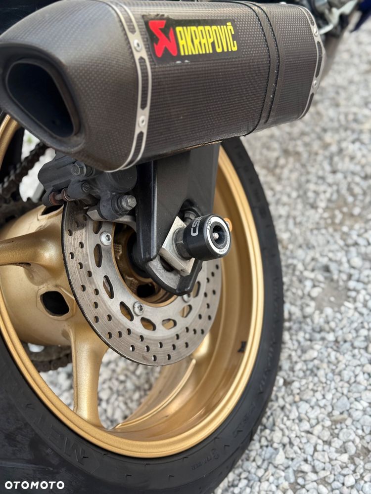Yamaha FZ8 - 6