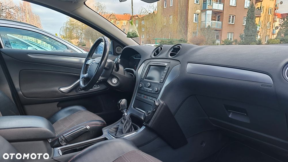 Ford Mondeo 2.0 TDCi Titanium S - 19