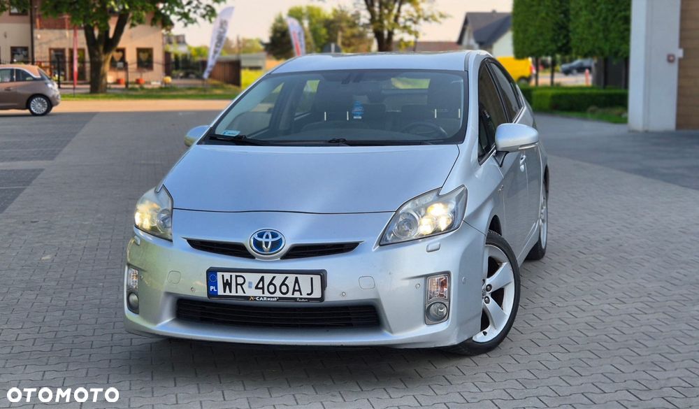 Toyota Prius - 4