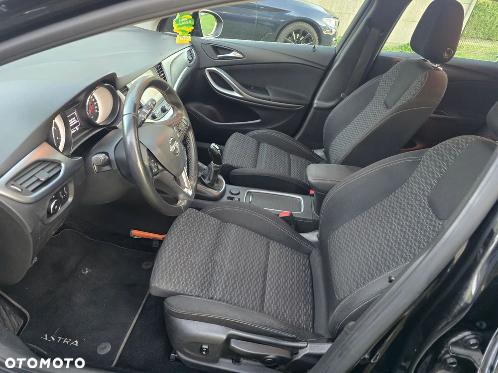 Opel Astra 1.6 D Start/Stop Dynamic - 18