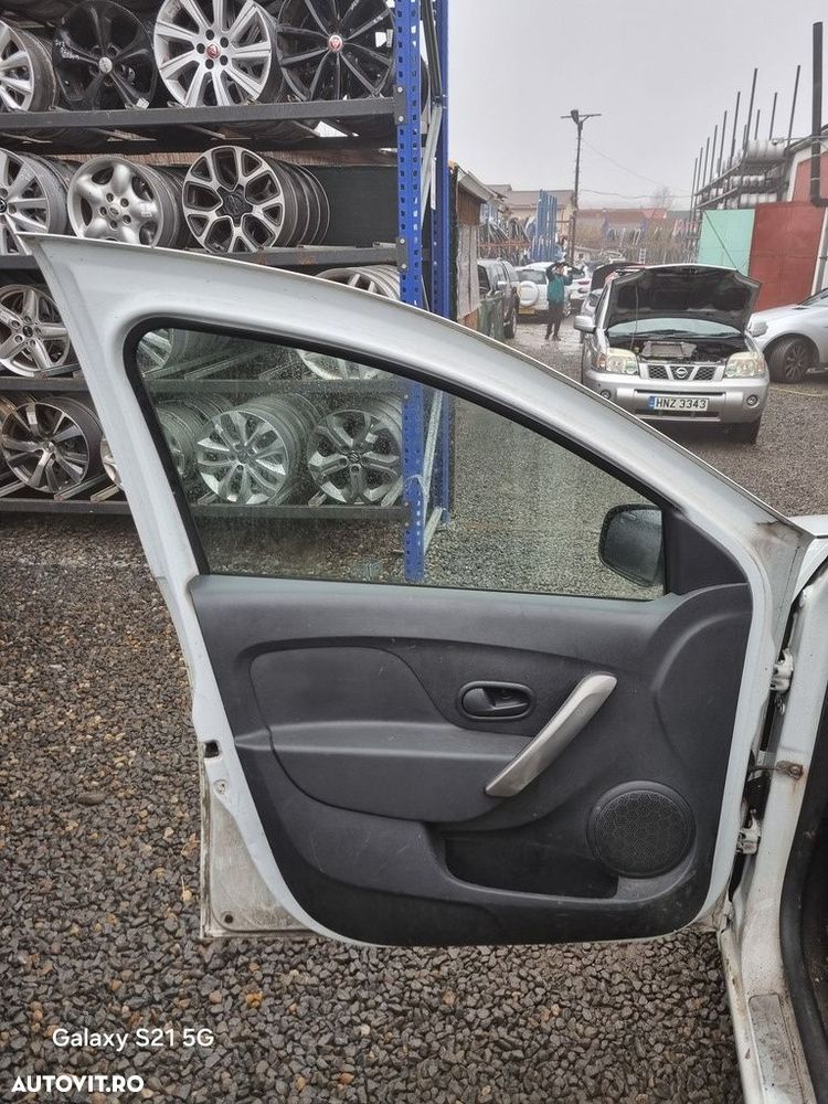 Usa Stanga Fata Dacia Dacia Logan II MCV 2013 - 2016 SUV 4 Usi Blanc Glacier DV369 (1422) - 2