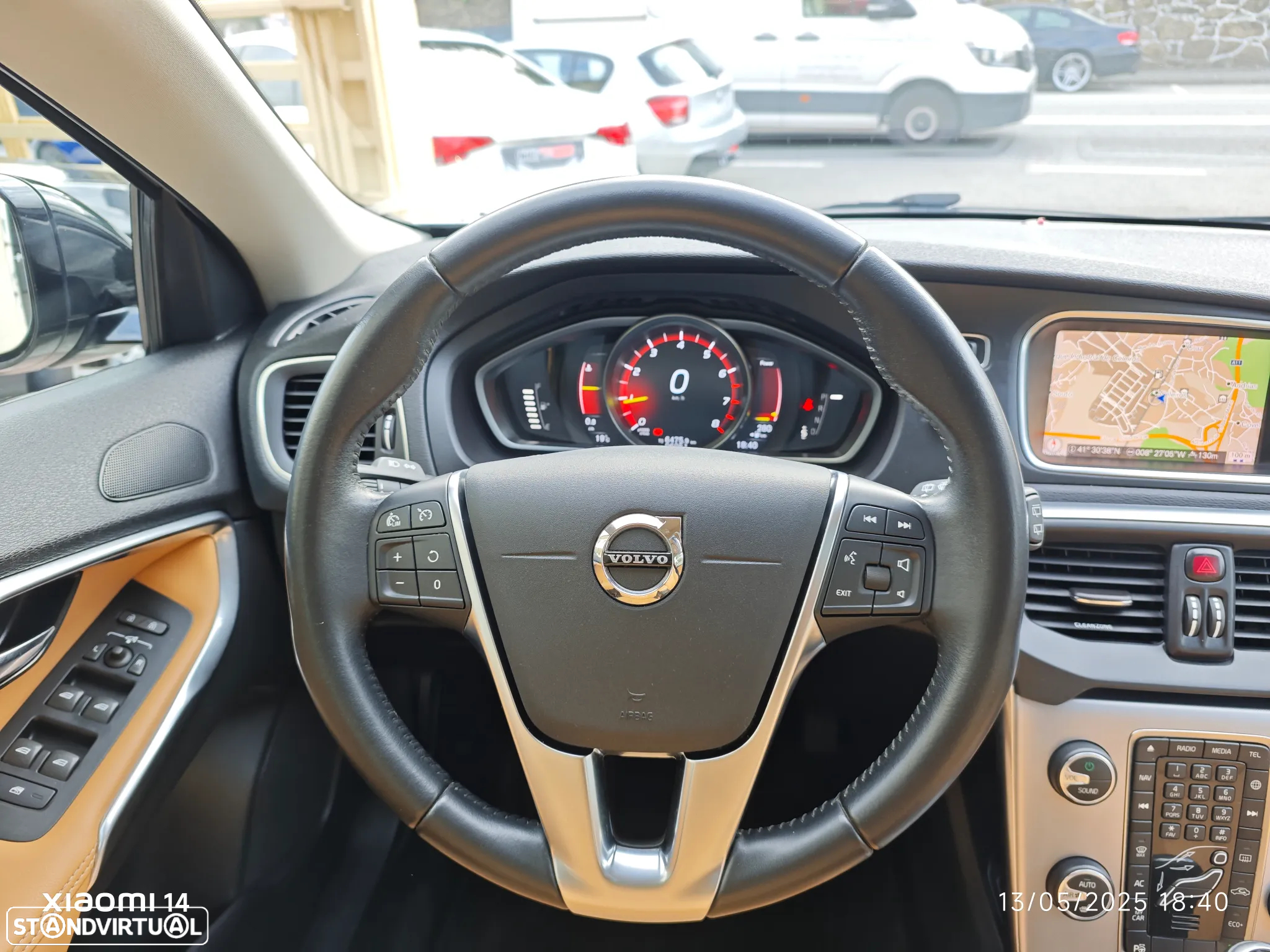 Volvo V40 Cross Country 1.5 T3 Summum Geartronic - 35