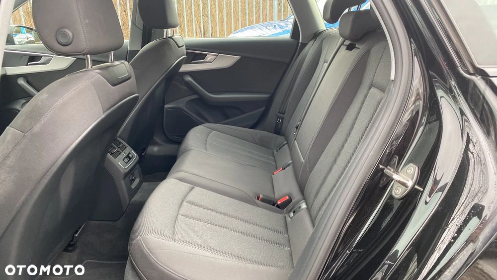 Audi A4 Avant 45 TFSI mHEV Quattro S Line S tronic - 32