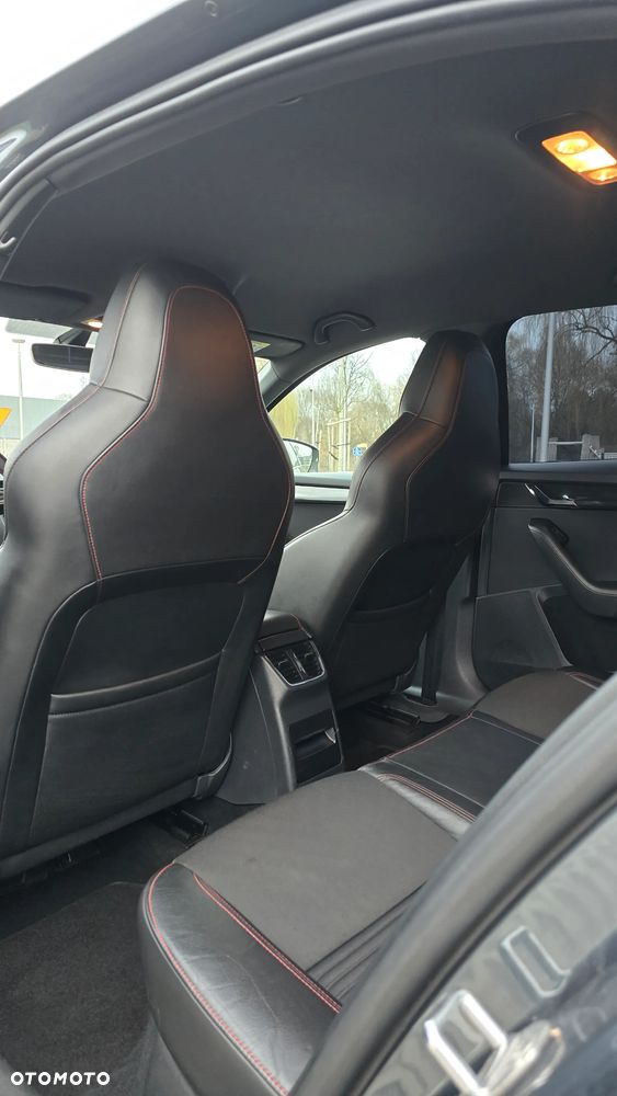 Skoda Octavia 2.0 TSI RS - 16