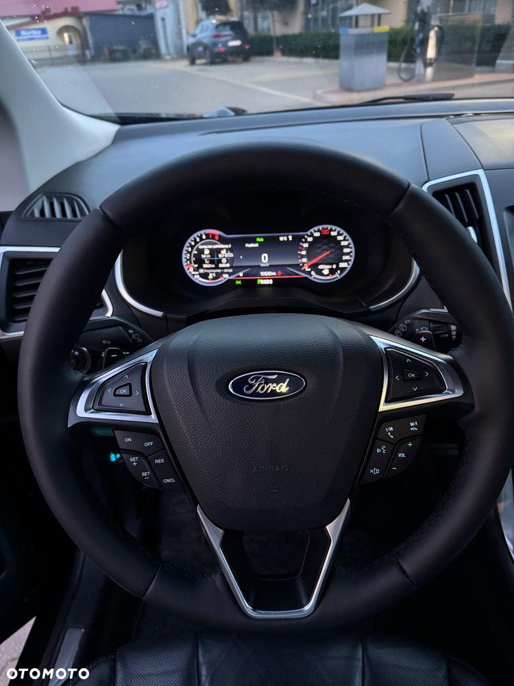 Ford Edge - 17