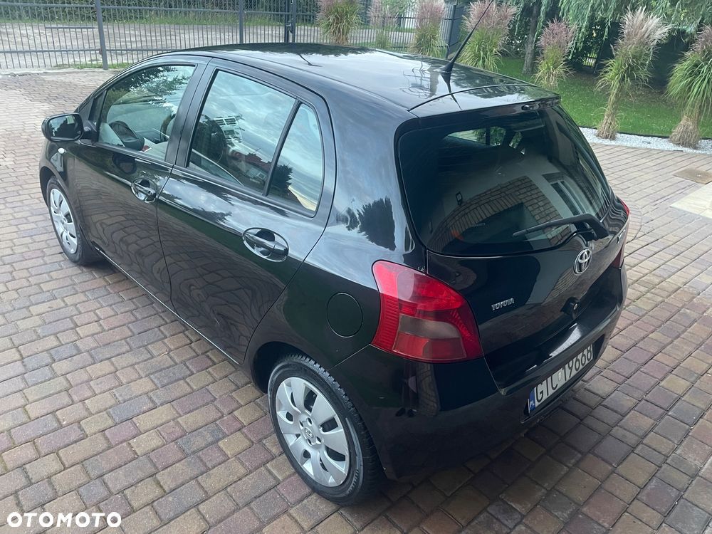 Toyota Yaris 1.0 Luna A/C - 6