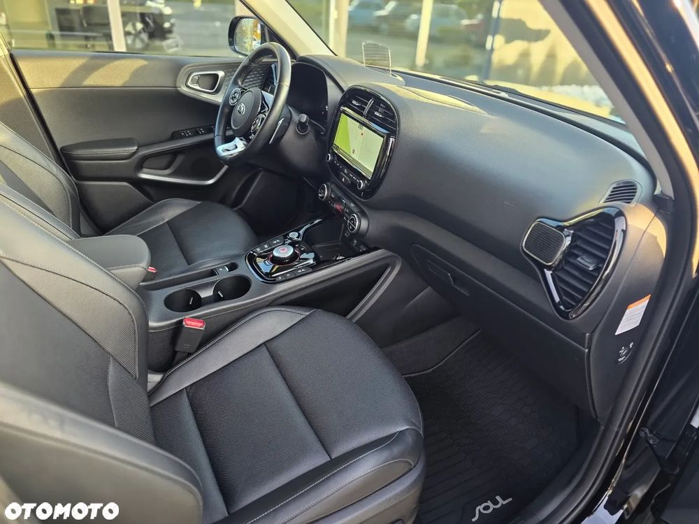 Kia Soul 64kWh L - 28