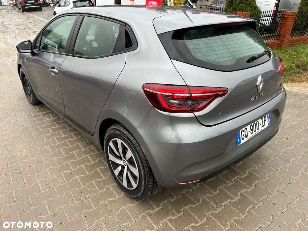 Renault Clio - 2
