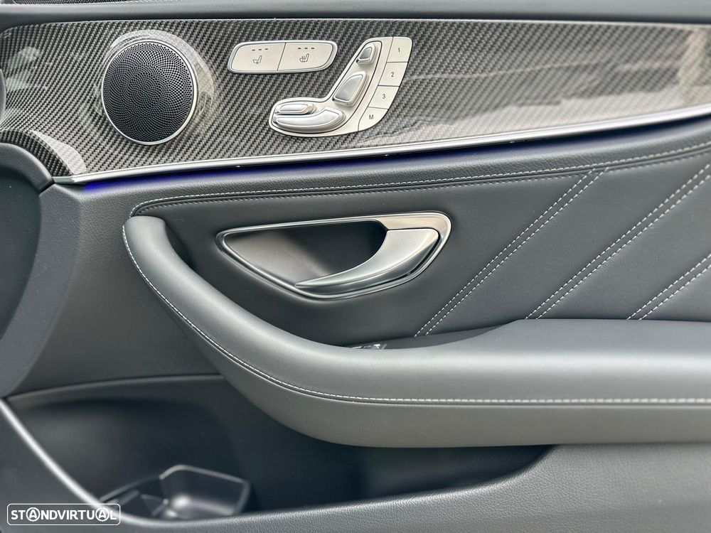 Mercedes-Benz E 63 AMG S 4-Matic+ - 23