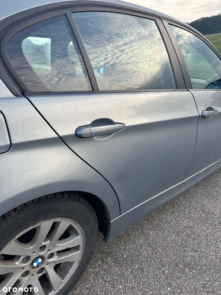 BMW Seria 3 320i - 8