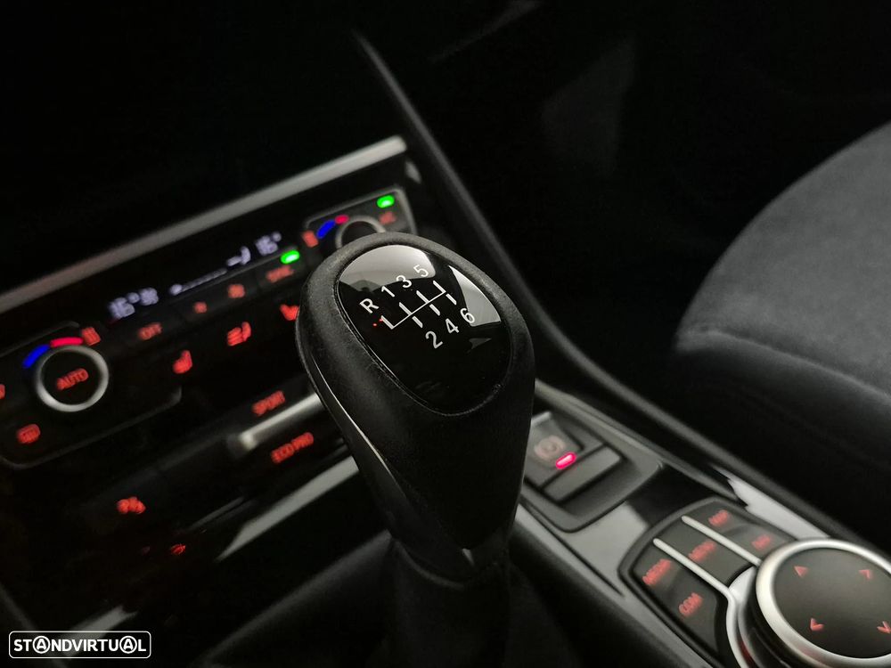 BMW 216 Gran Tourer i 7L Advantage — fotografia 27