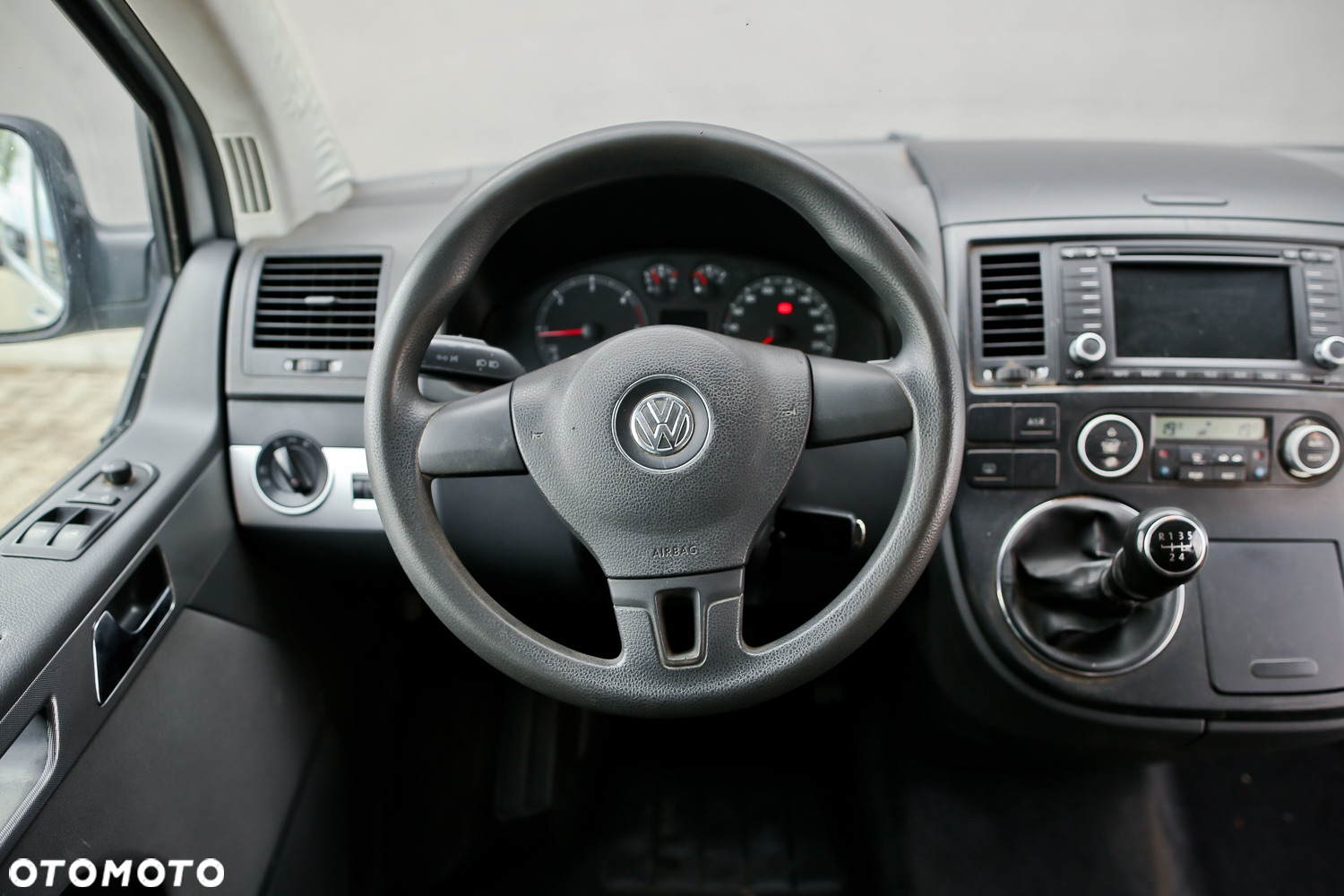 Volkswagen Transporter - 25