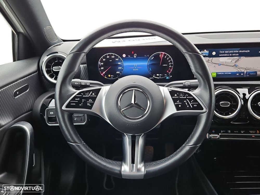 Mercedes-Benz A 250 e - 13