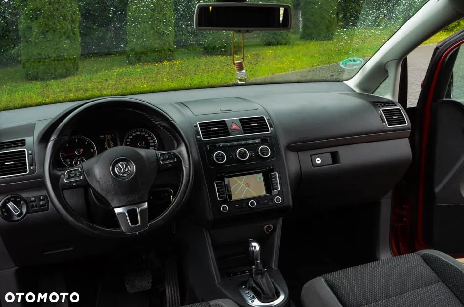 Volkswagen Touran 1.6 TDI DPF BlueMotion Technology DSG Comfortline - 30