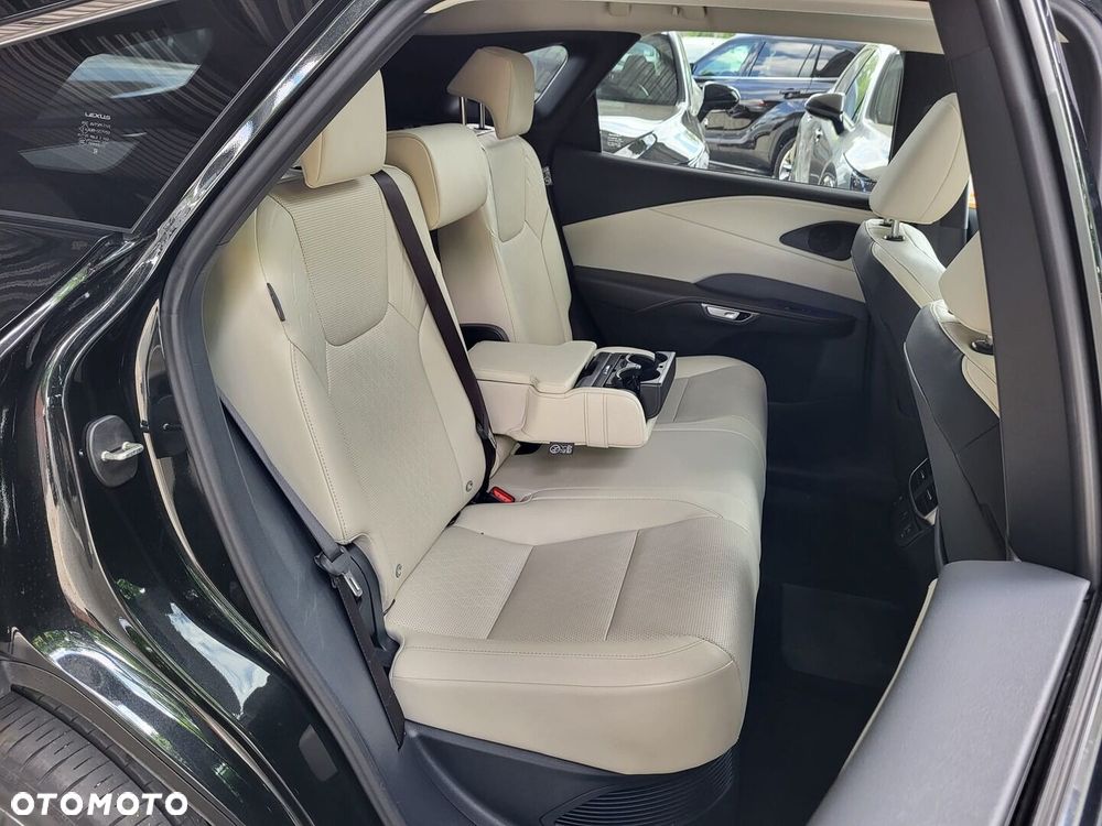 Lexus RX 450h+ F Sport Design - 30