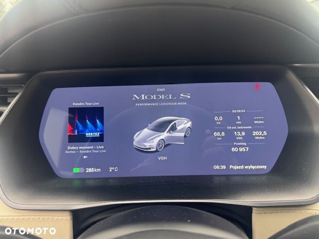 Tesla Model S Performance - 10