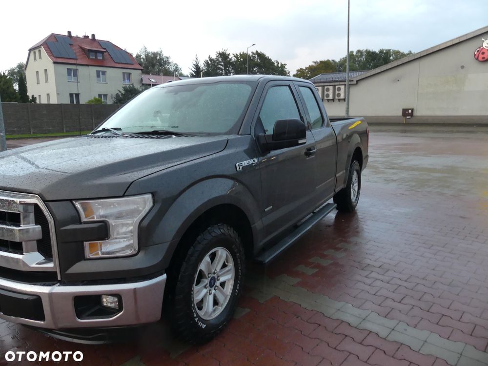 Ford F150 - 4